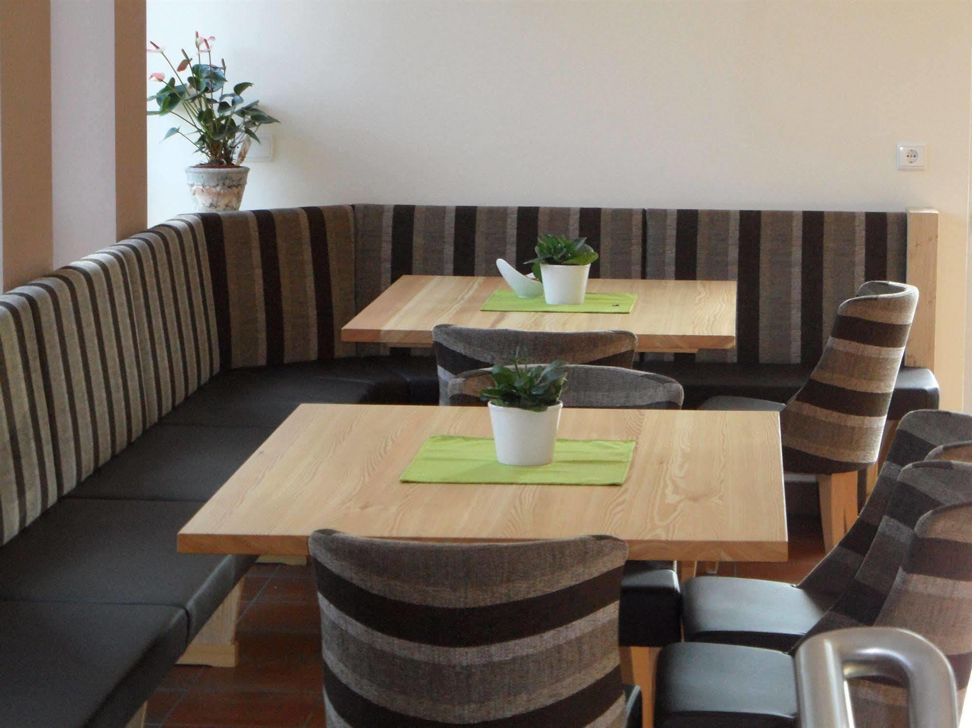 Hotel Puetia Антермоя Екстериор снимка